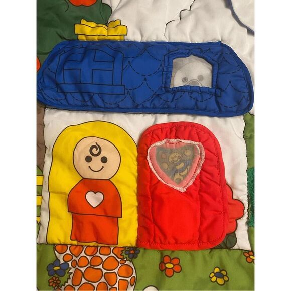 Vintage 1990 Fisher Price 1103 Little People Cottage Baby Activity Mat 25 toy - Picture 2 of 8